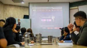 EBC Financial Group connecting with Latin American investors through interactive seminars on trading and financial literacy.