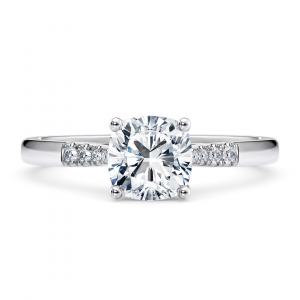 77 Diamonds - Cushion Diamond Band Ring